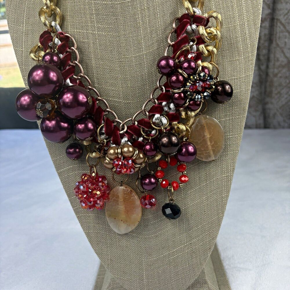 Chunky Gold Tone Curb Link Bib Necklace Burgundy Ribbon Glass Beads Lobster